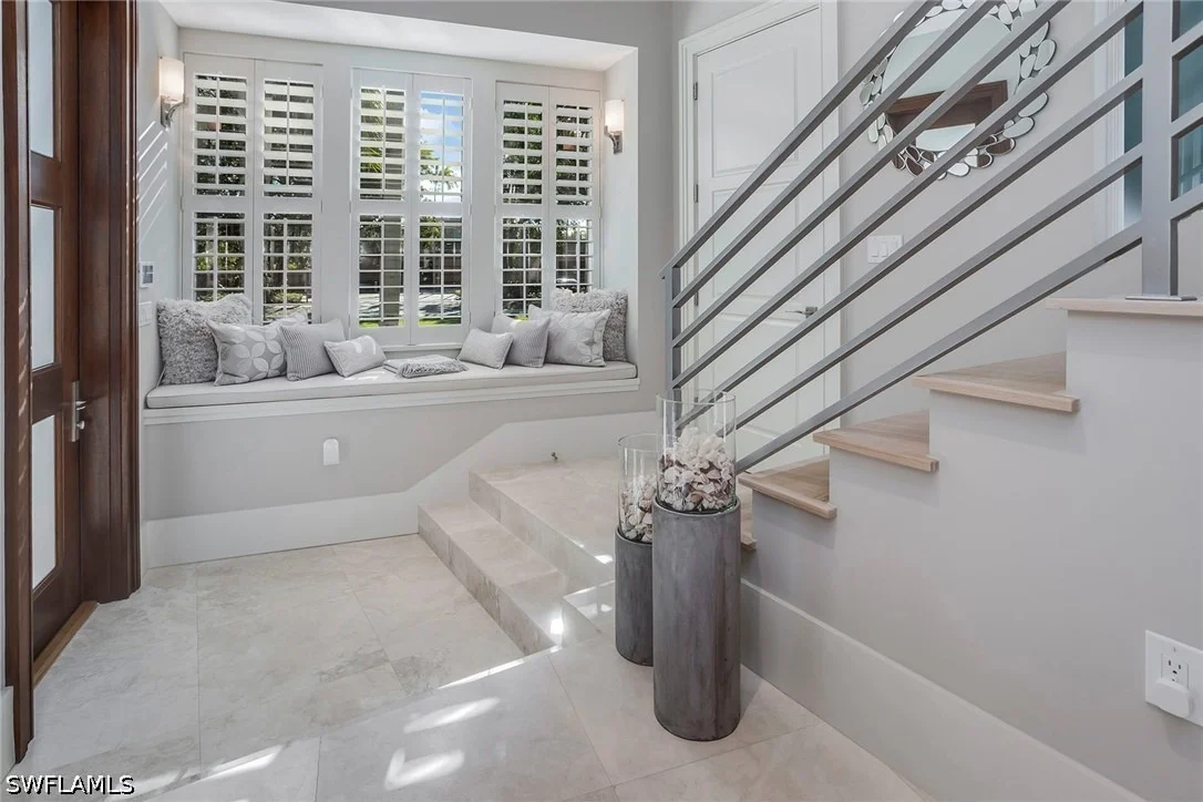 Photo of 32 6th Street S