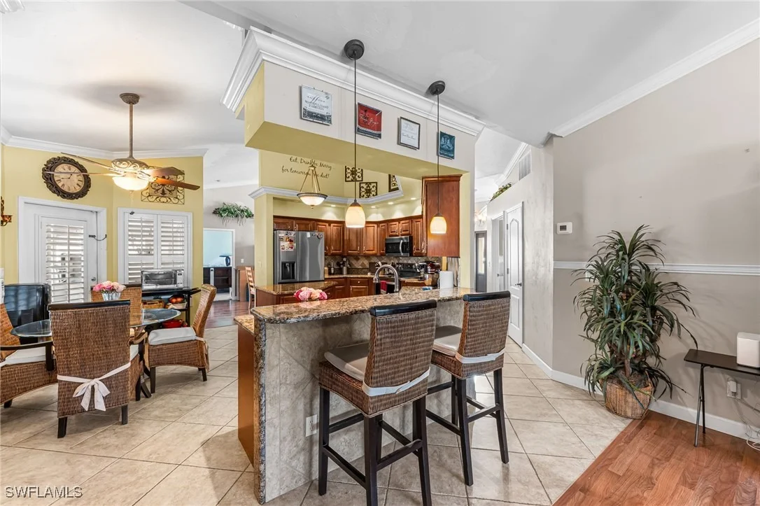 Photo of 380 Ashbury Way