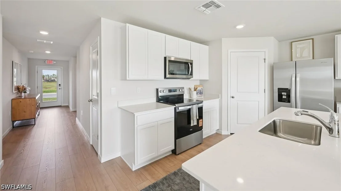 Photo of 811 Nimitz Boulevard