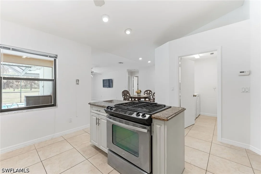 Photo of 184 Wilson Boulevard S