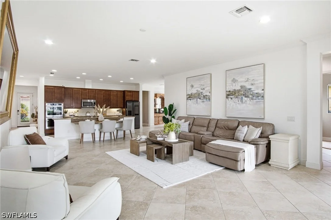 Photo of 4433 Tamarind Way
