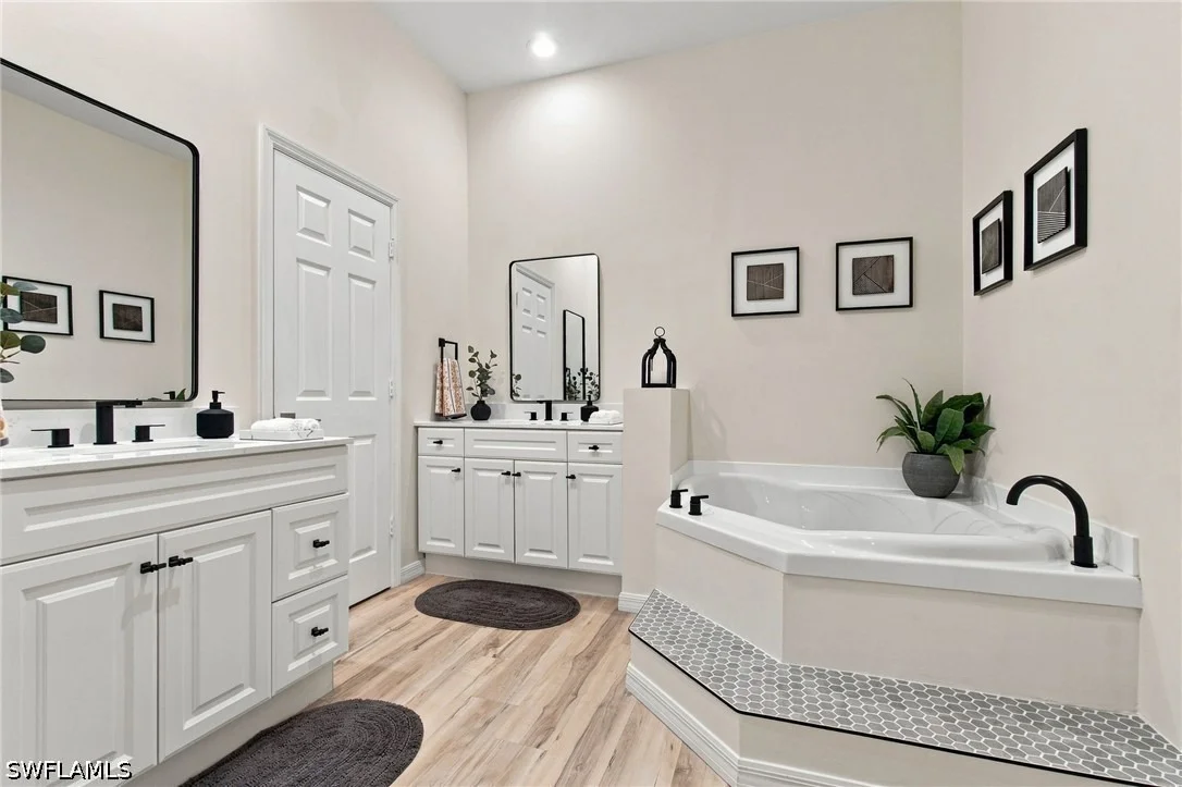 Photo of Unit 202 at 901 Egrets Run