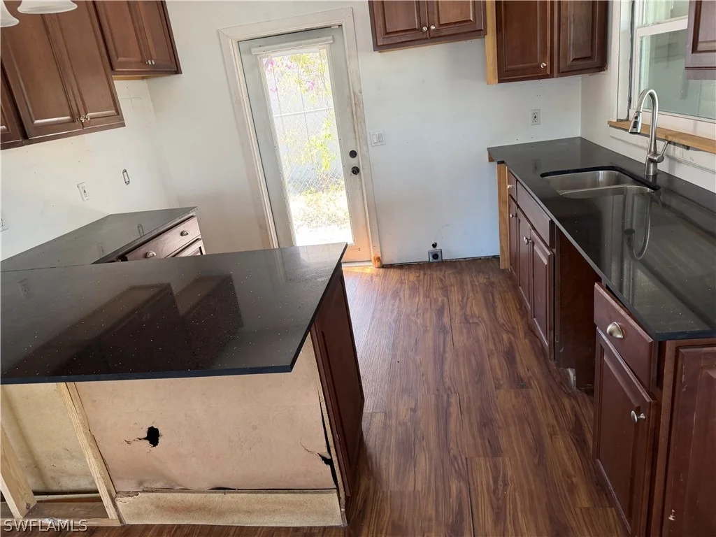 Photo of 2632 Weeks Avenue