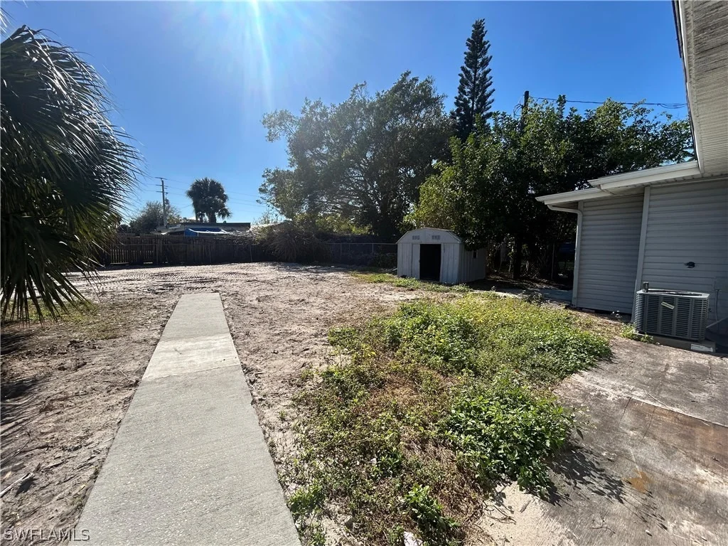 Photo of 2632 Weeks Avenue