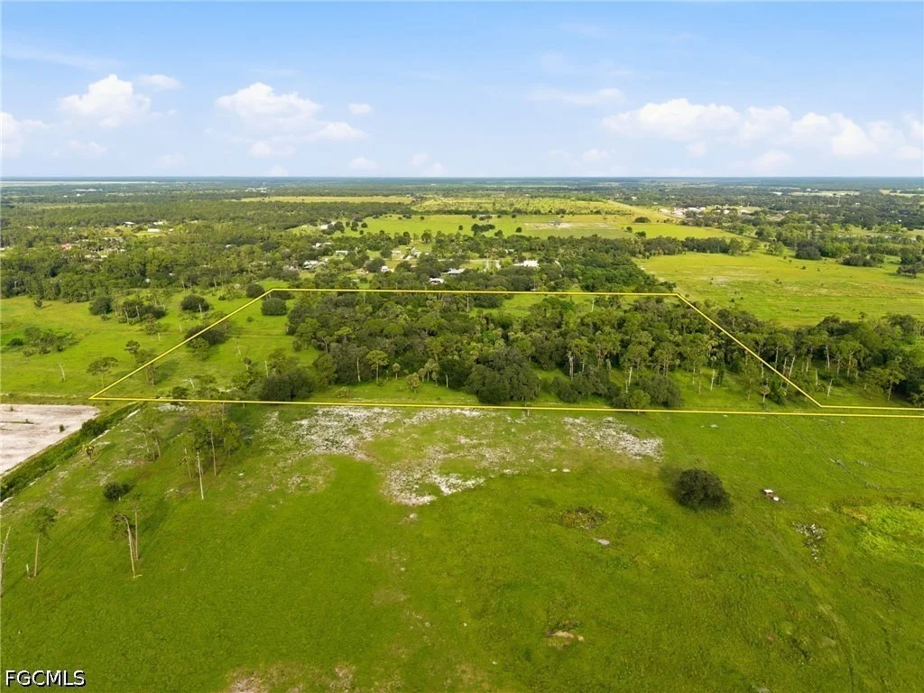Photo of 3291 Fort Denaud Road