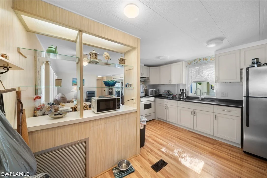 Photo of 455 Cape Florida Way