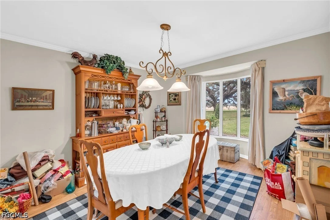 Photo of 1210 Riverbend Drive
