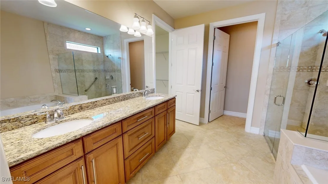Photo of 6252 Victory Drive