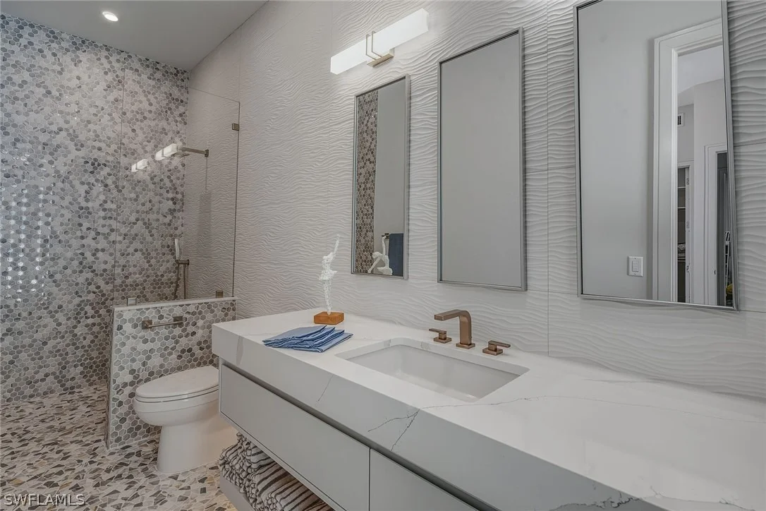Photo of 598 Spinnaker Drive
