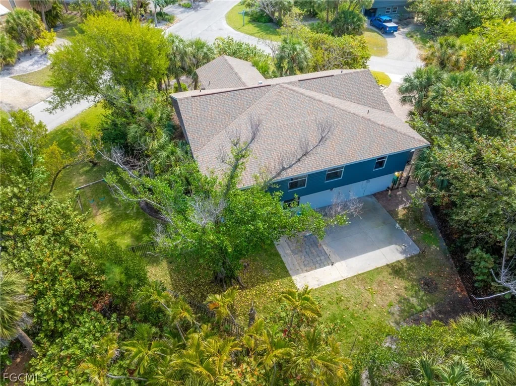 Photo of 1813 Long Point Lane