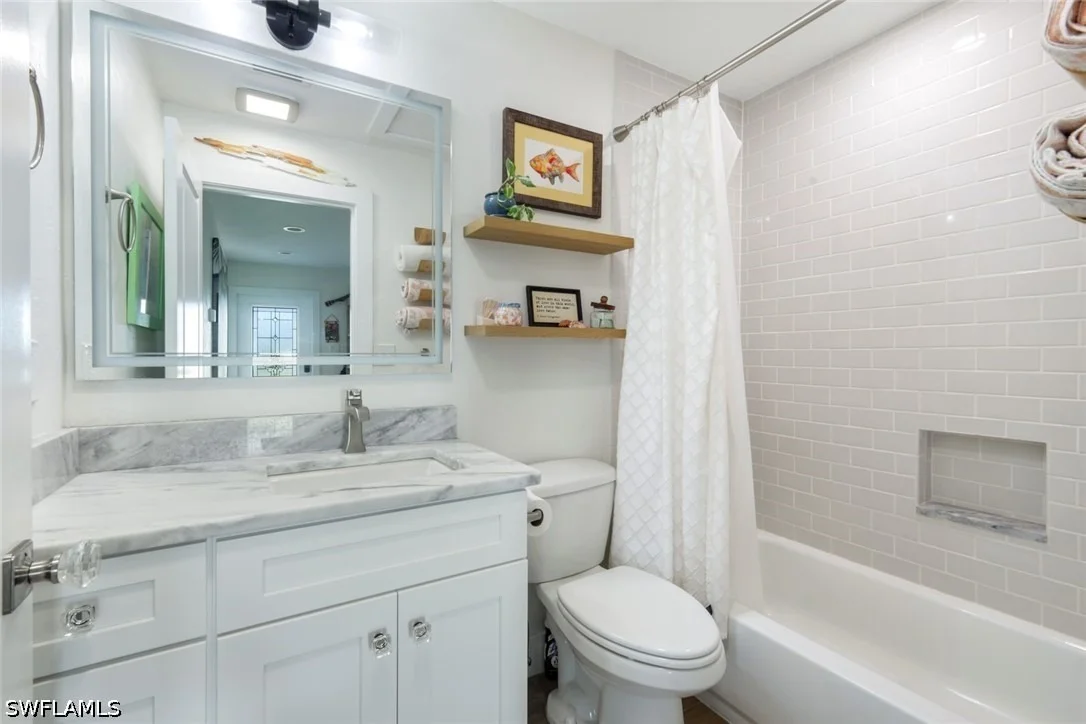 Photo of 20621 Pine Tree Lane