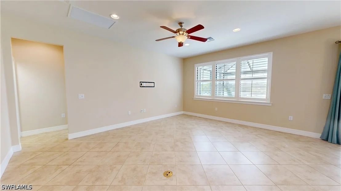 Photo of 6264 Victory Drive