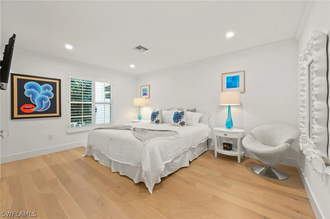 Photo of 1949 ALAMANDA Drive