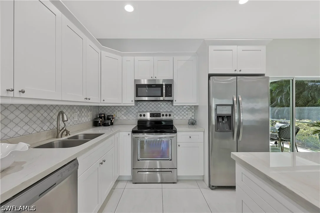 Photo of 3892 14th Street N
