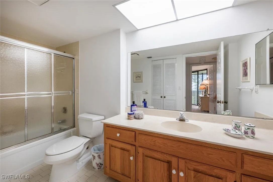 Photo of Unit 311 at 415 Augusta Boulevard
