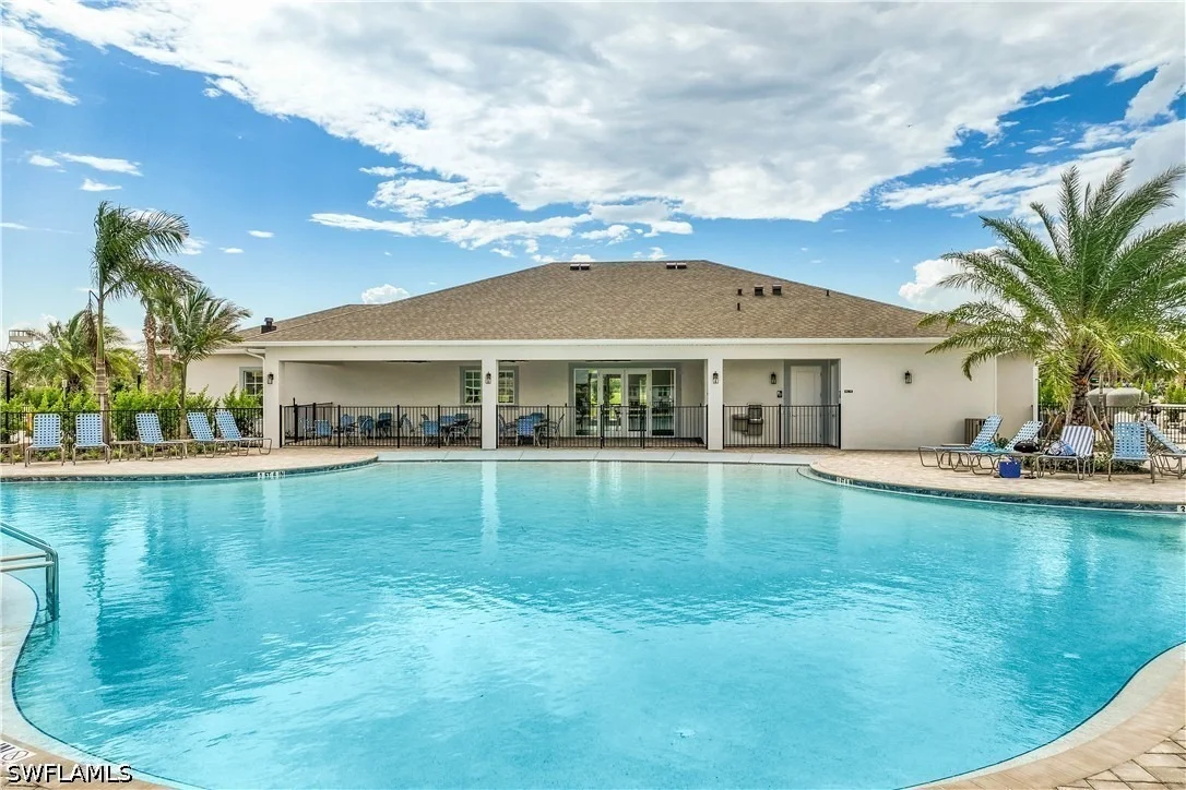 Photo of 17864 SHADE TREE Loop