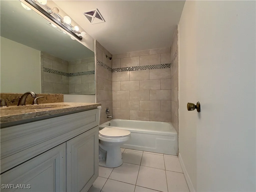 Photo of Unit 24 at 4900 Biscayne Drive