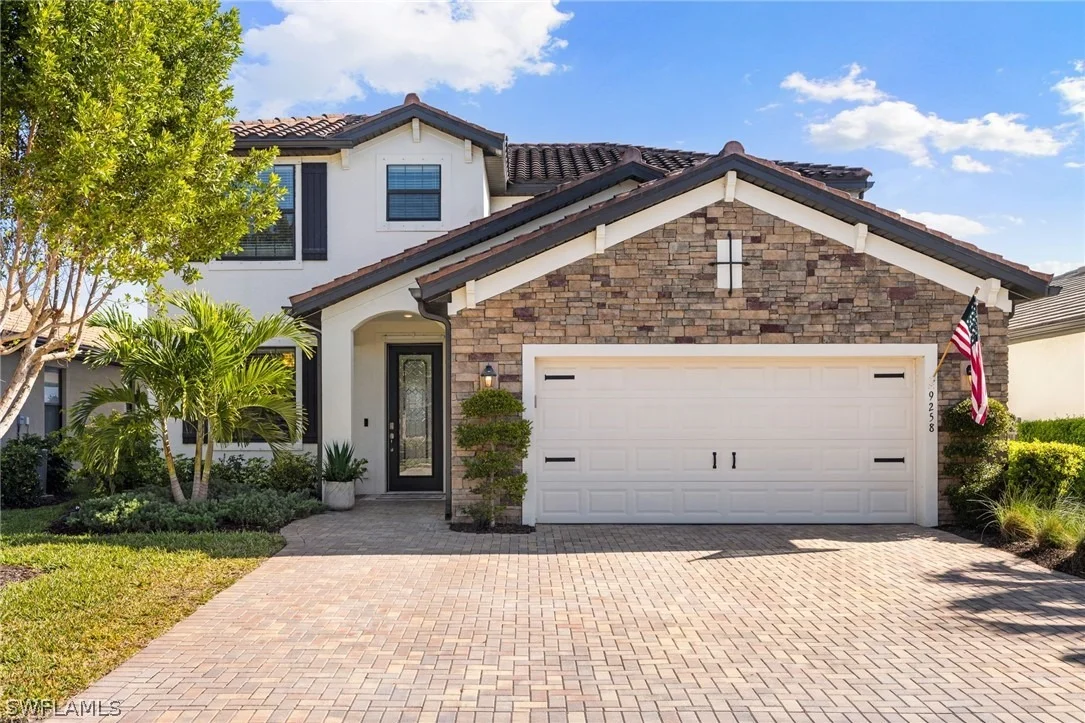 Photo of 9258 Shadow Oak Lane