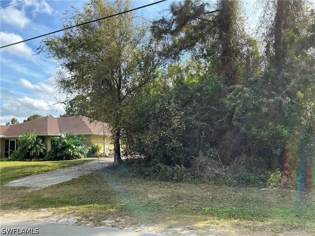 Photo of 5217 Lee Street