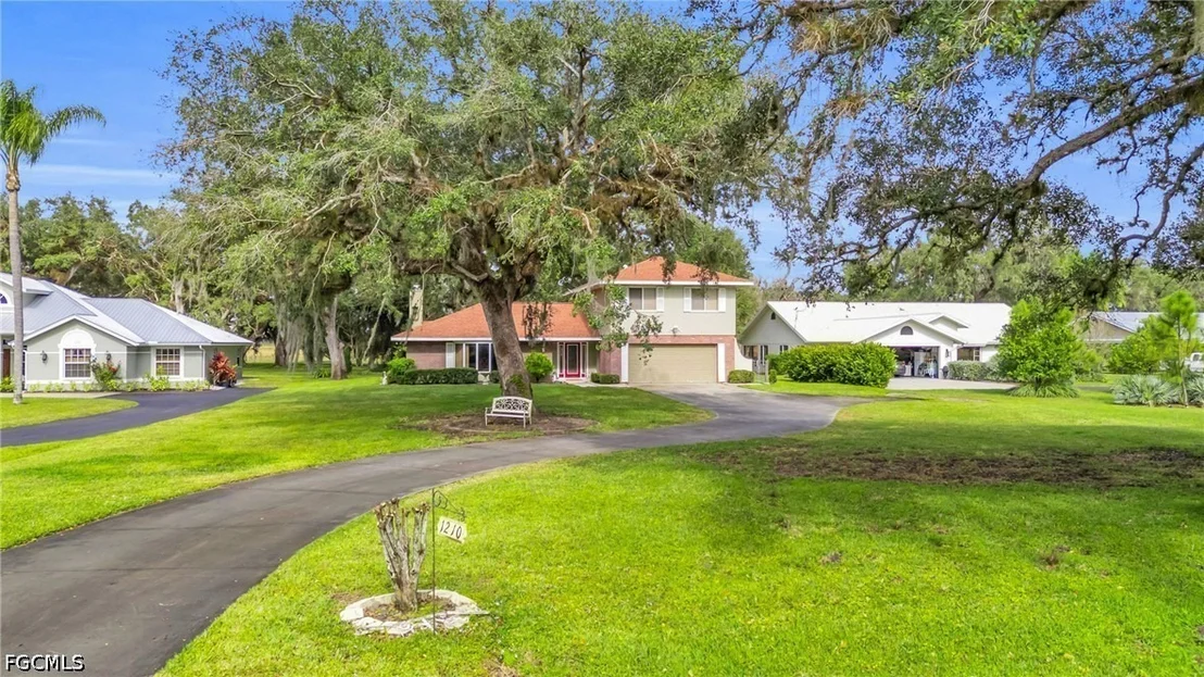 Photo of 1210 Riverbend Drive