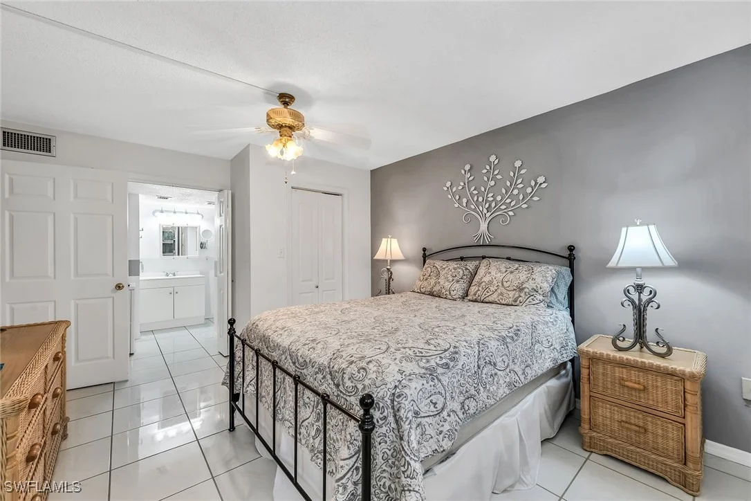 Photo of Unit 3B at 200 Valley Stream Drive