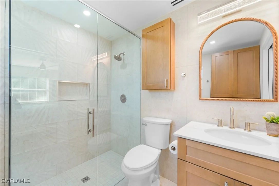 Photo of 2855 10th Street N