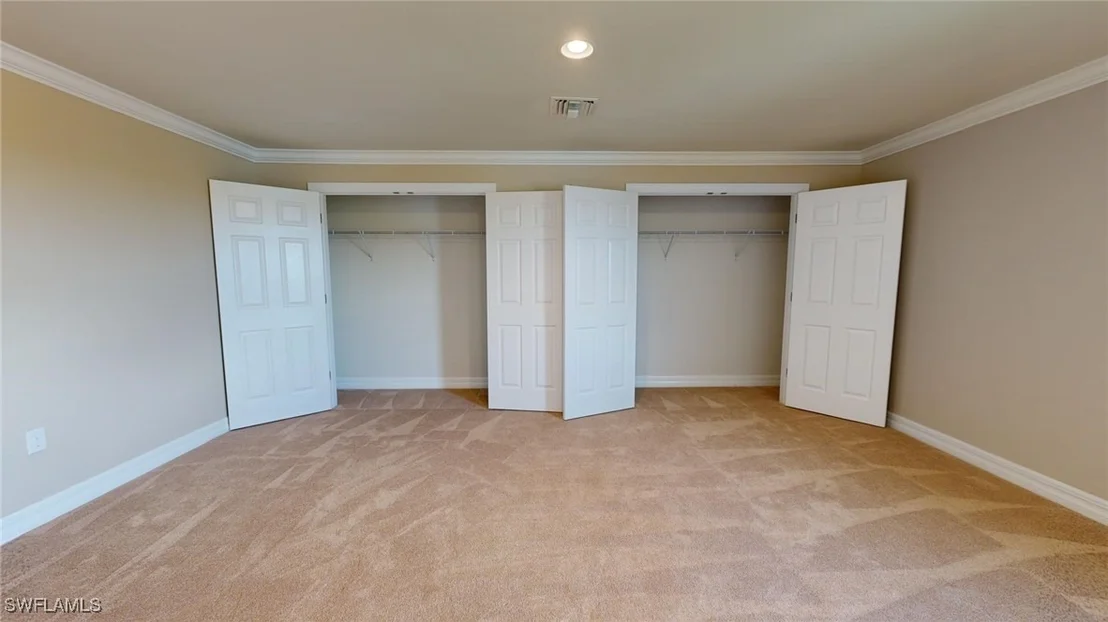 Photo of 6252 Victory Drive