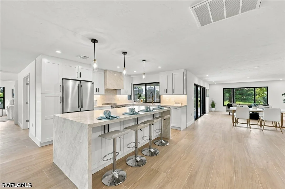 Photo of 2353 Abbey Court
