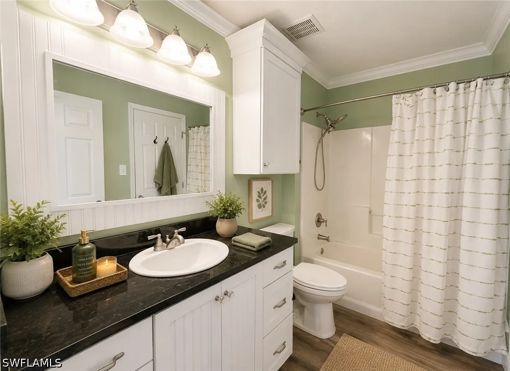 Photo of 122 Leawood Circle
