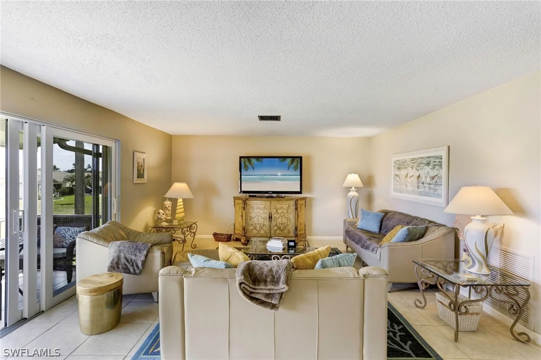 Photo of Unit 732 at 355 Palm Drive
