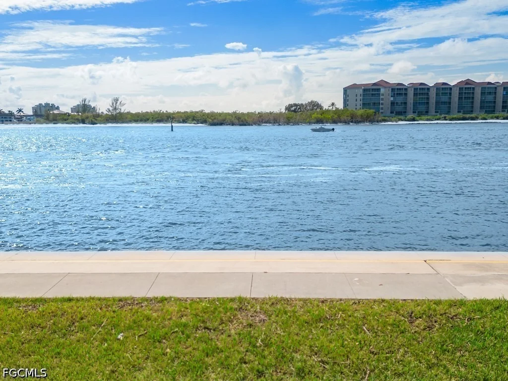 Photo of Unit 232 at 232 La Peninsula Boulevard