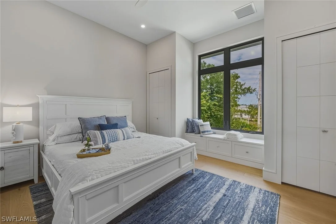 Photo of 598 Spinnaker Drive