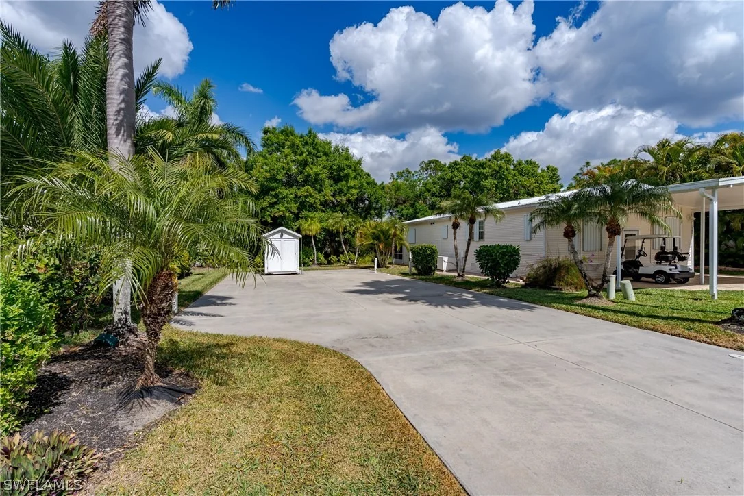Photo of 1076 Diamond Lake Circle