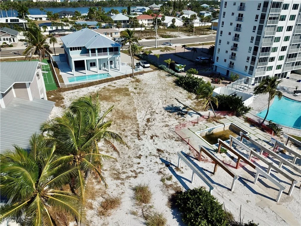 Photo of 7902 Estero Boulevard