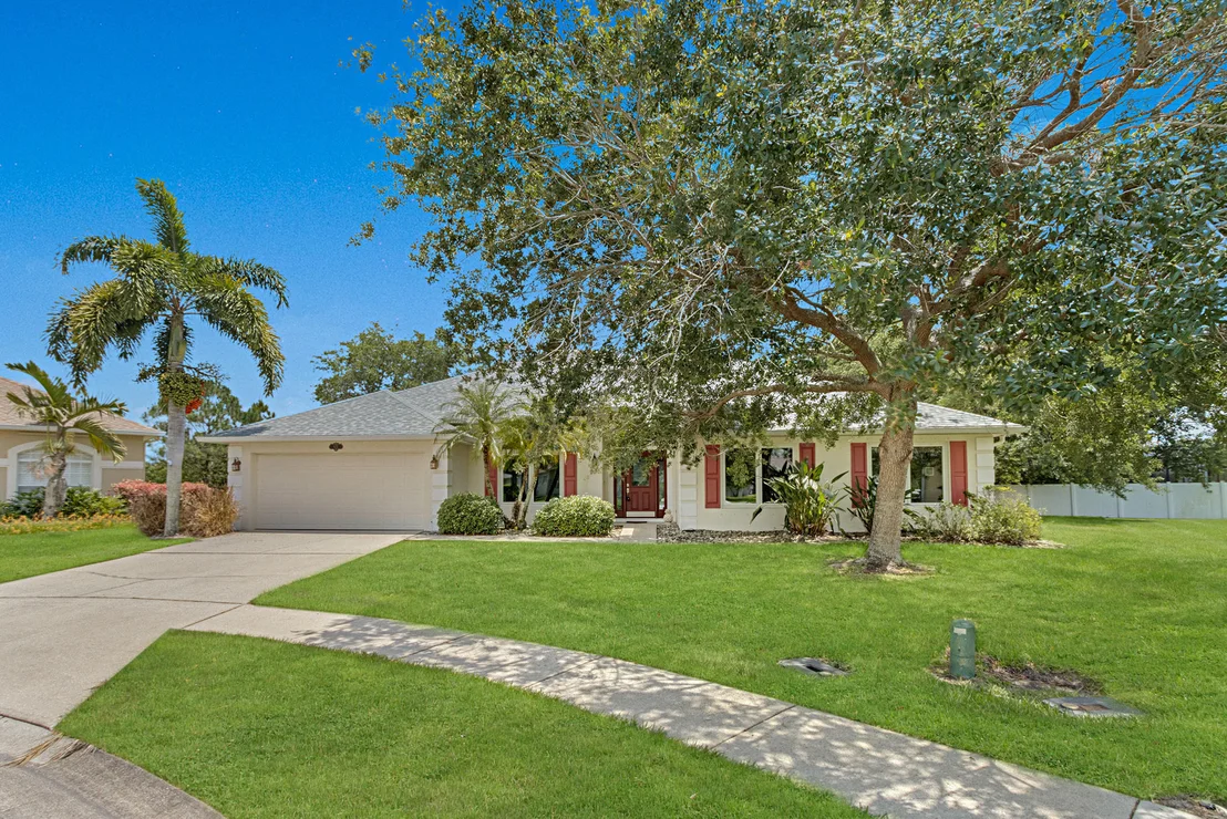 Photo of 915 Bryce Lane