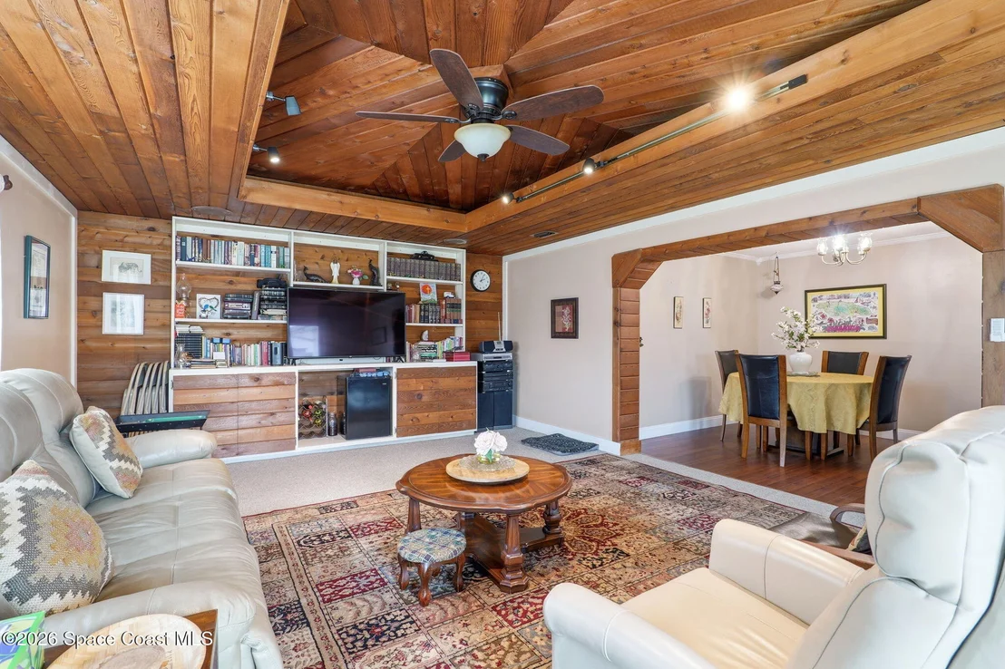 Photo of 908 Jefferson Road