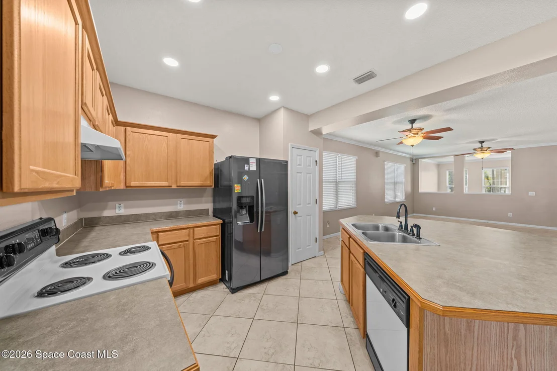 Photo of 851 Benton Drive