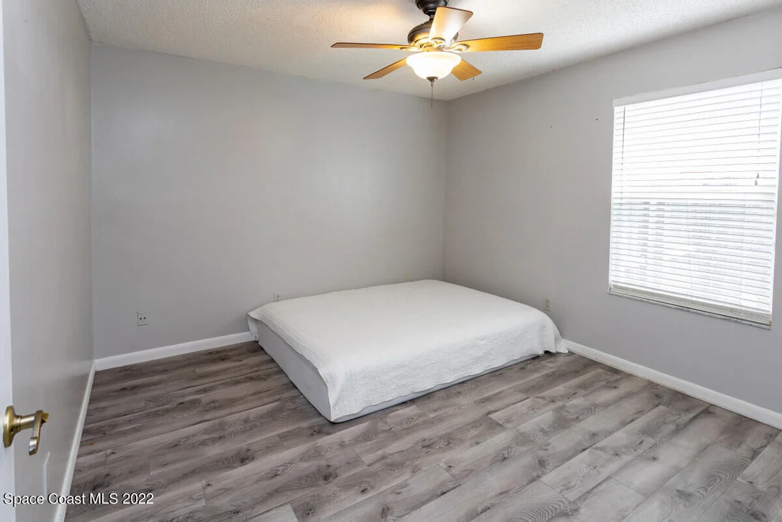 Photo of 2575 Bent Pine Street