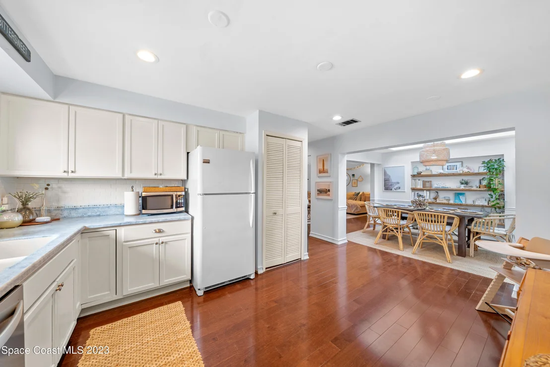 Photo of 418 Myrtlewood Road