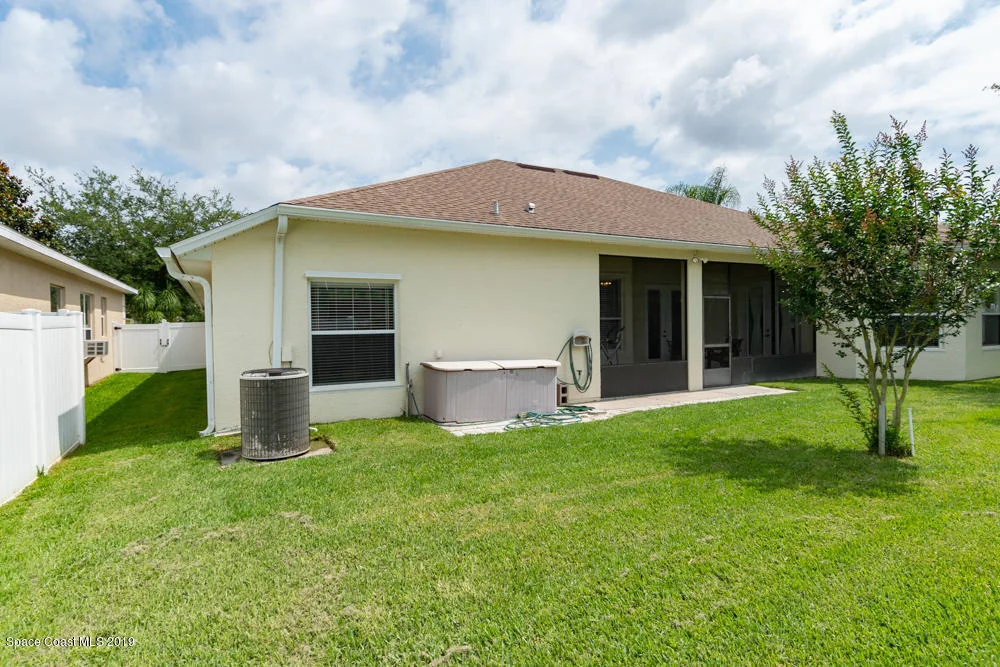 Photo of 1370 Whitman Drive