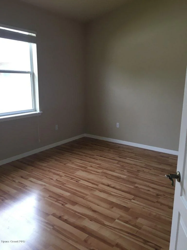 Photo of 591 SE Ping Place SE