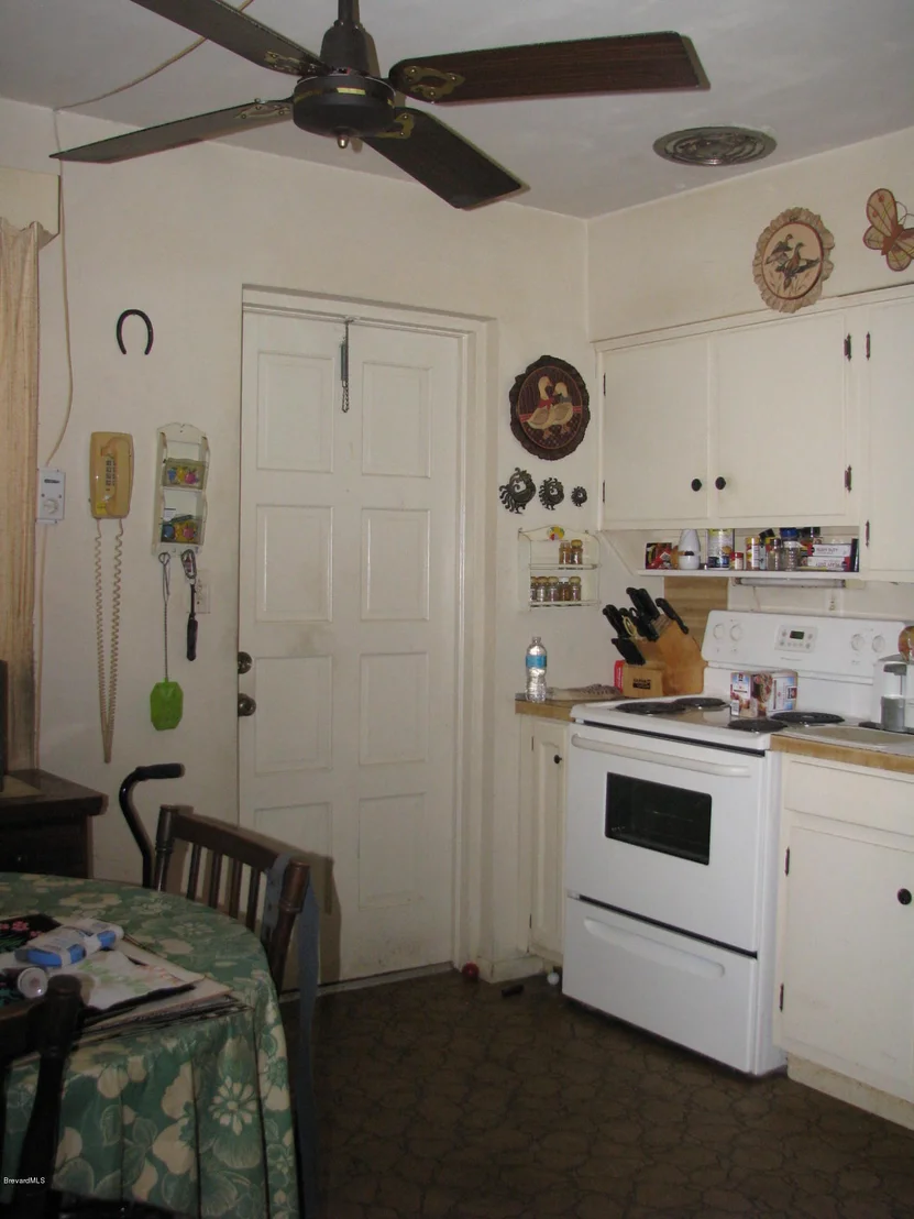 Photo of 412 Iris Lane