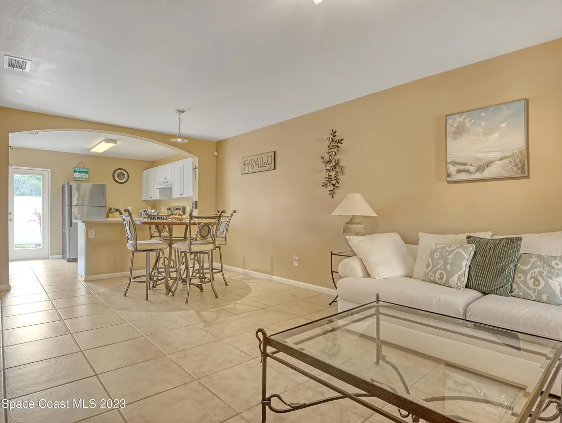 Photo of Unit 103 at 990 Luminary Circle
