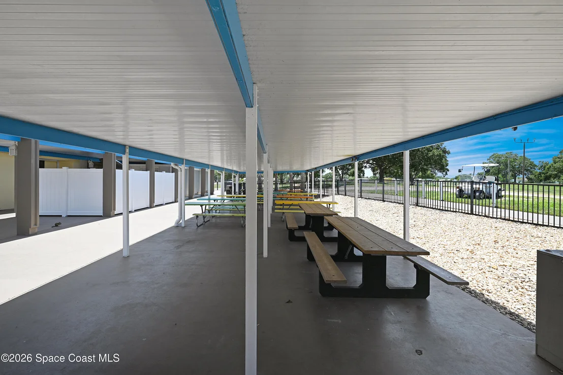 Photo of 451 E Egret Circle