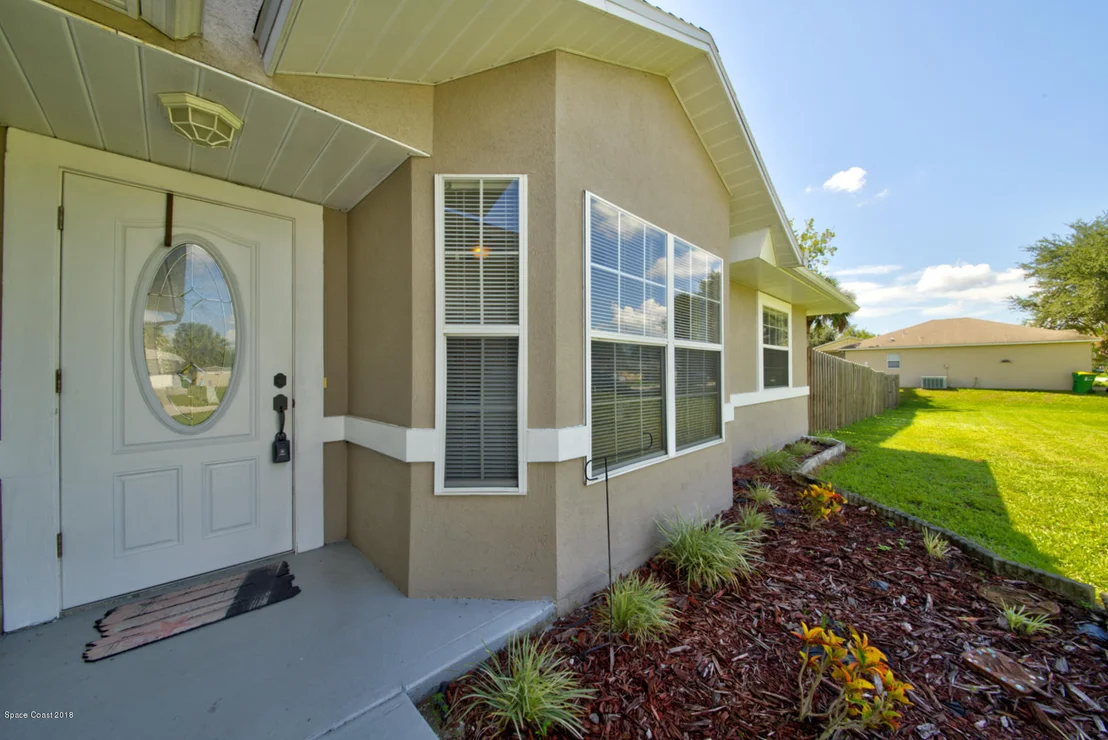 Photo of 6483 Bamboo Avenue