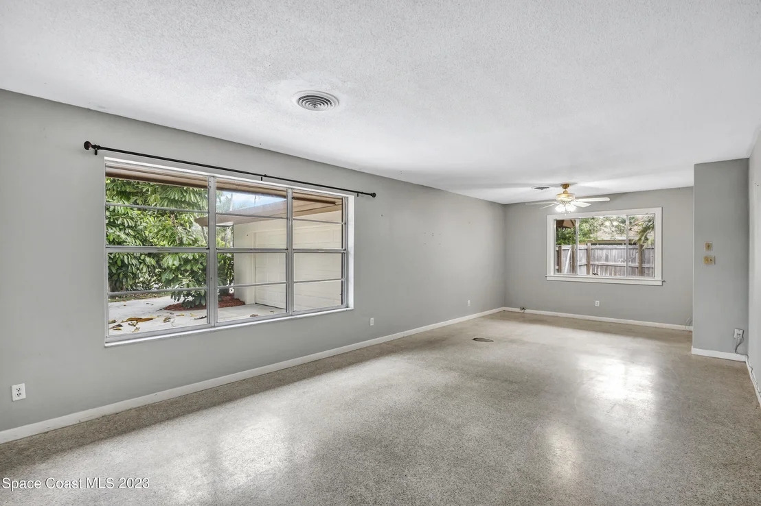 Photo of 521 Andrews Drive