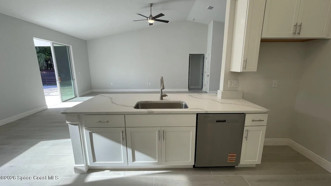 Photo of 1545 Anson Road