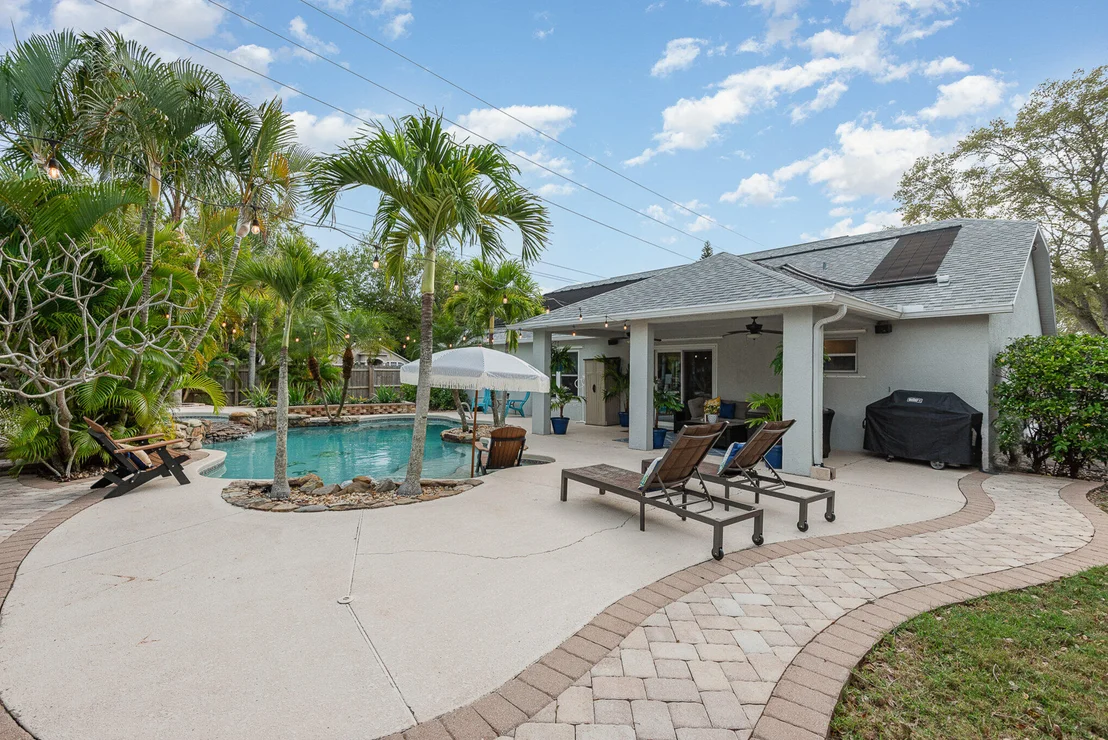 Photo of 2403 Mountain View Avenue