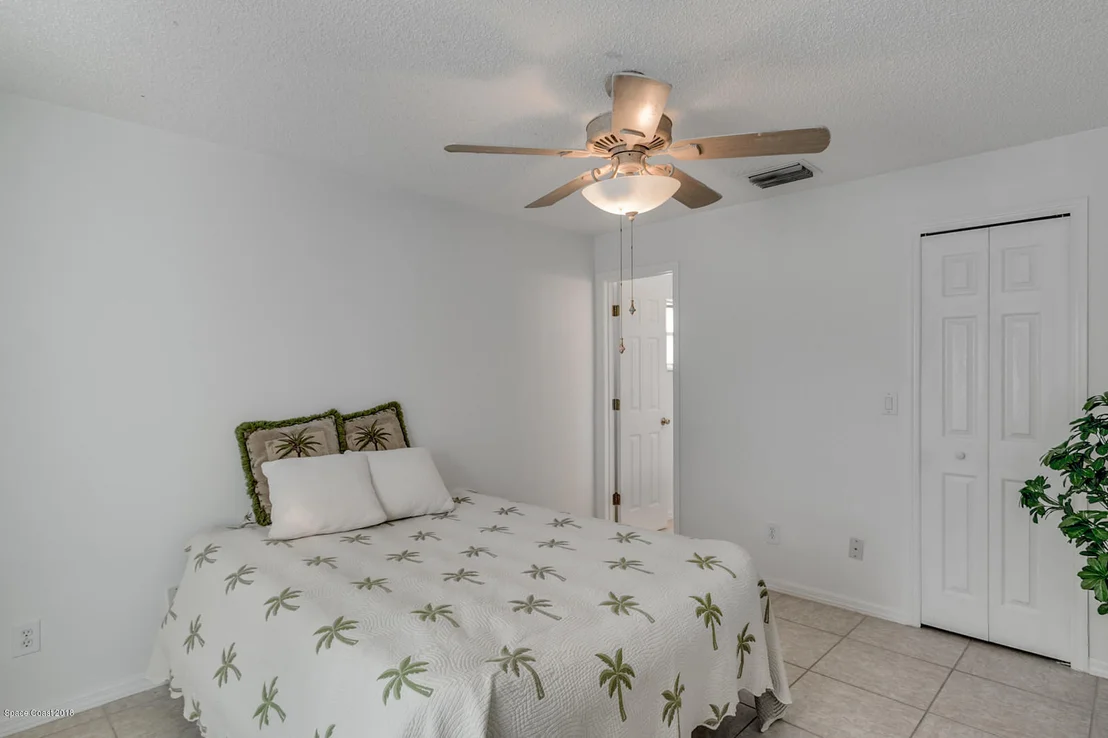 Photo of 918 Bimini Avenue
