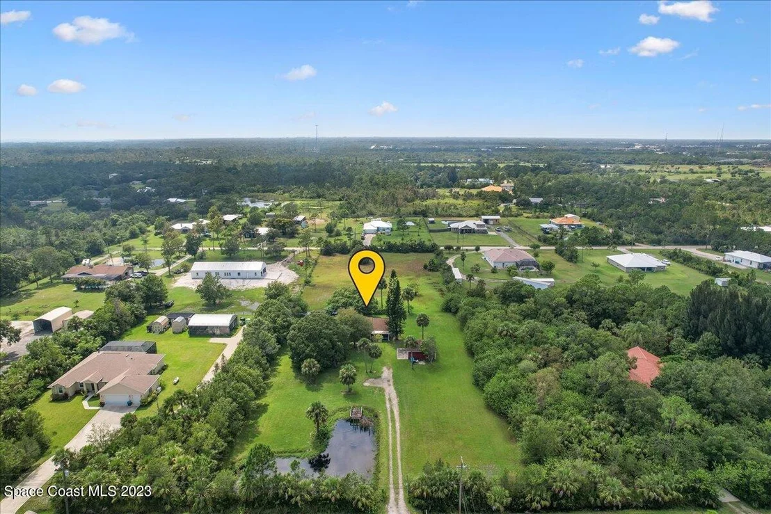 Photo of 2660 Weber Road